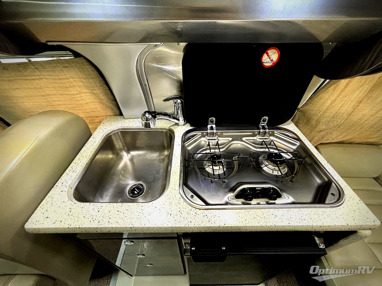 2010 Airstream Interstate Interstate Standard Photo 14