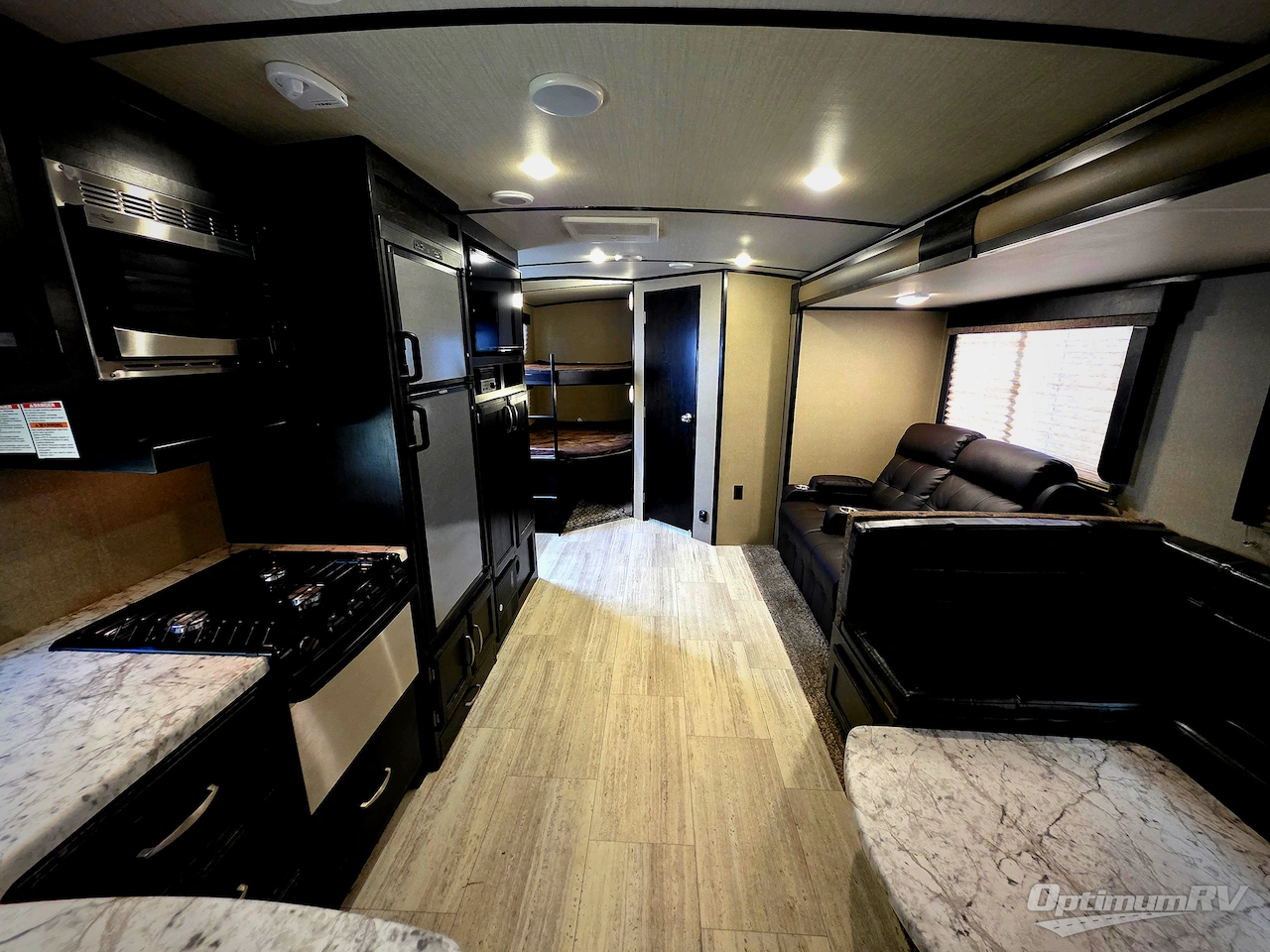 2018 Grand Design Imagine 2800BH Photo 3
