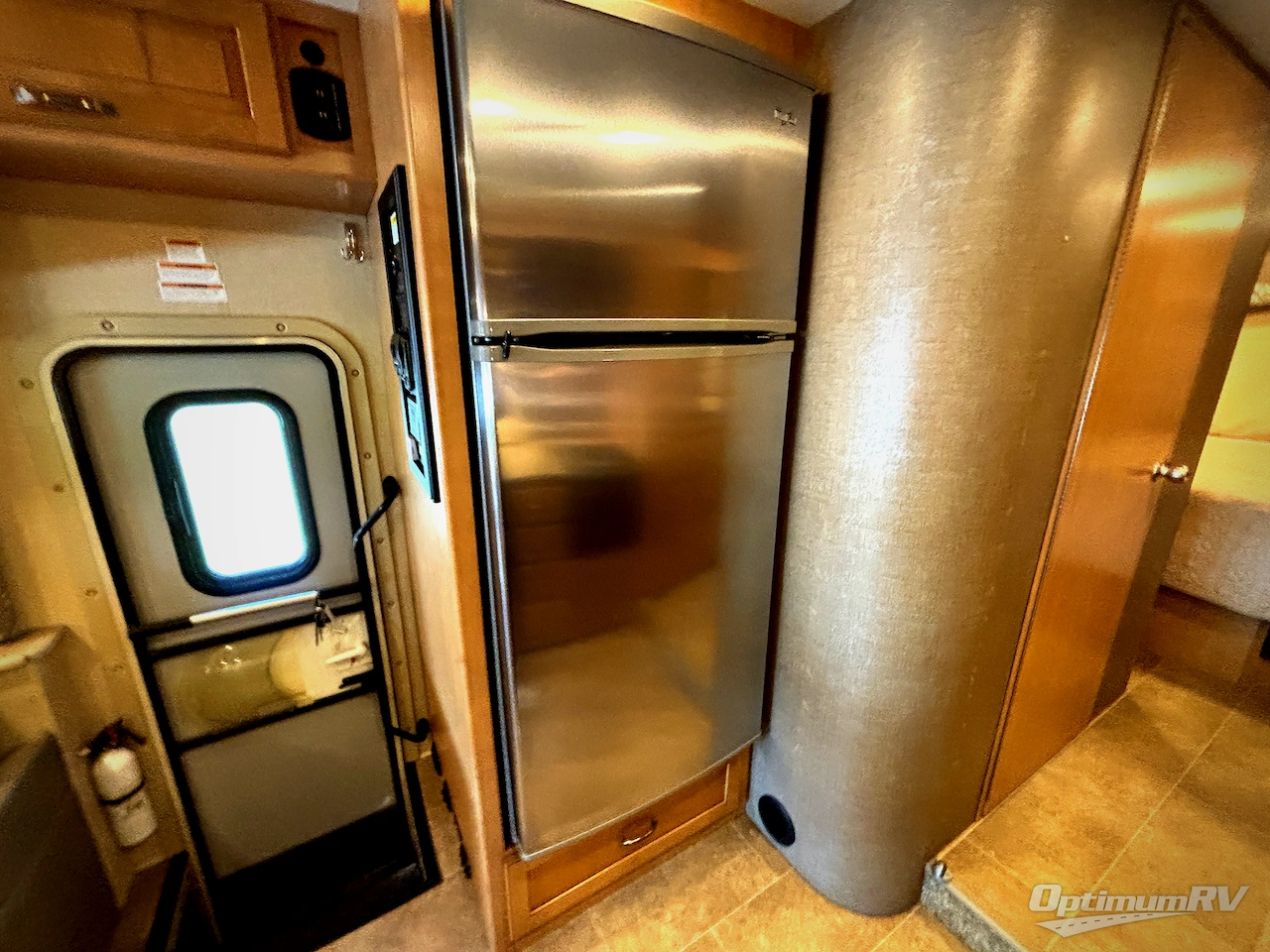 2017 Thor Chateau 31W Photo 14