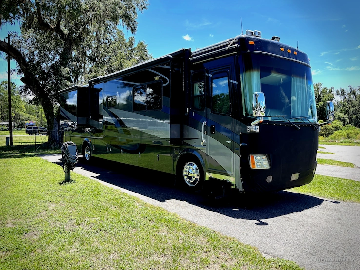 2006 Mandalay Luxury Division Mandalay Class A 40G RV Photo 1