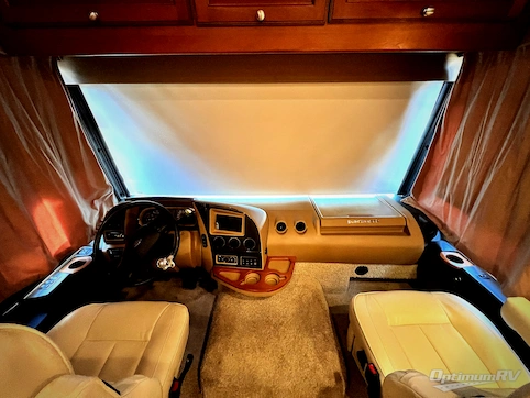 2015 Itasca Suncruiser 37F RV Photo 2