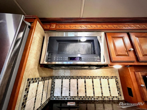 2015 Itasca Suncruiser 37F RV Photo 3