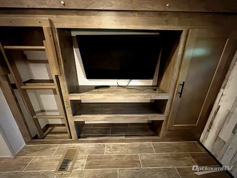 2021 Palomino Puma 32BHDB RV Photo 4