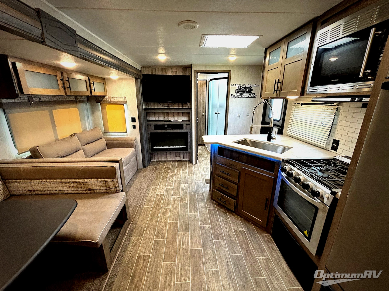 2021 Palomino Puma 32BHDB Photo 5