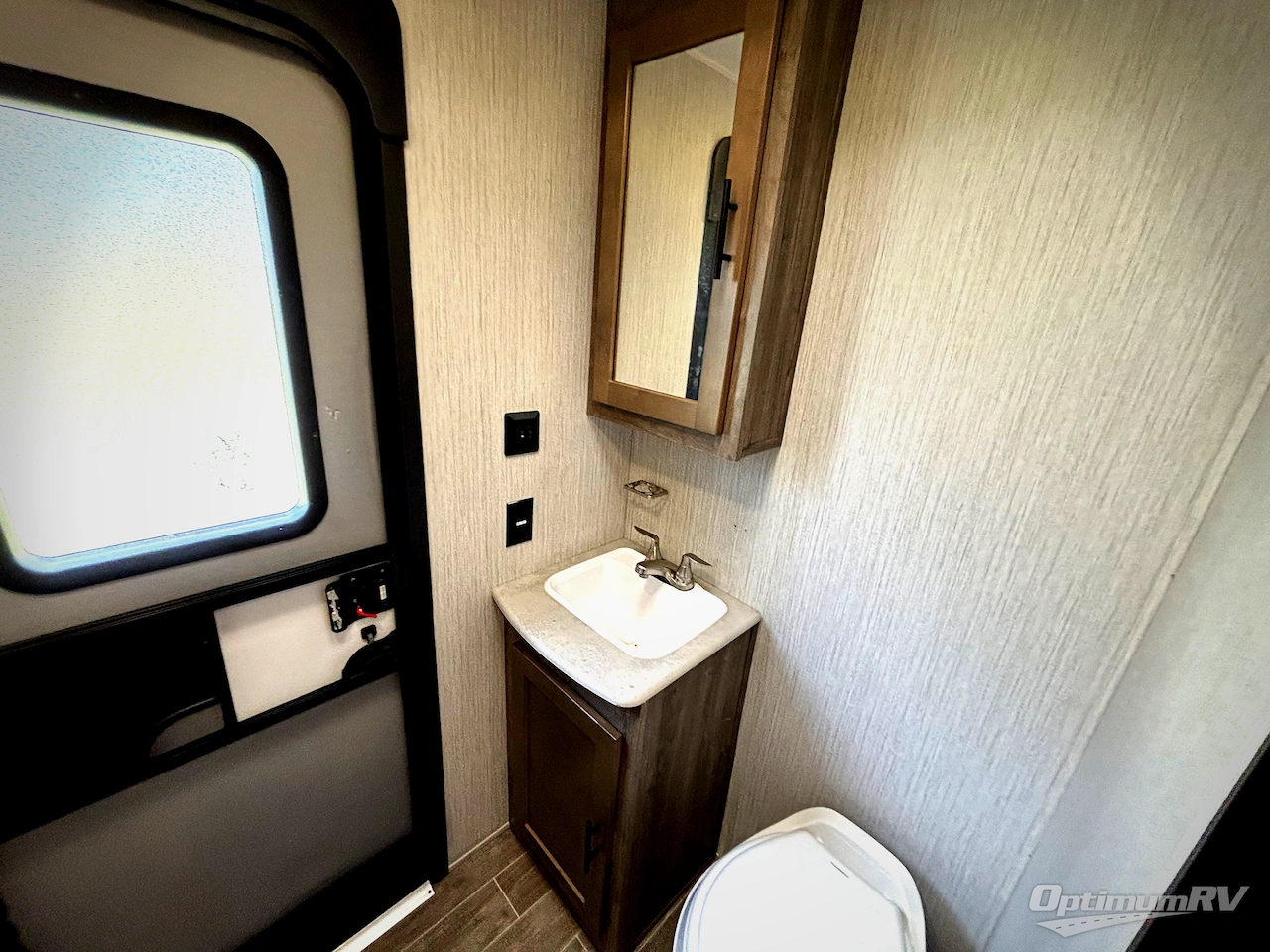 2021 Palomino Puma 32BHDB Photo 16