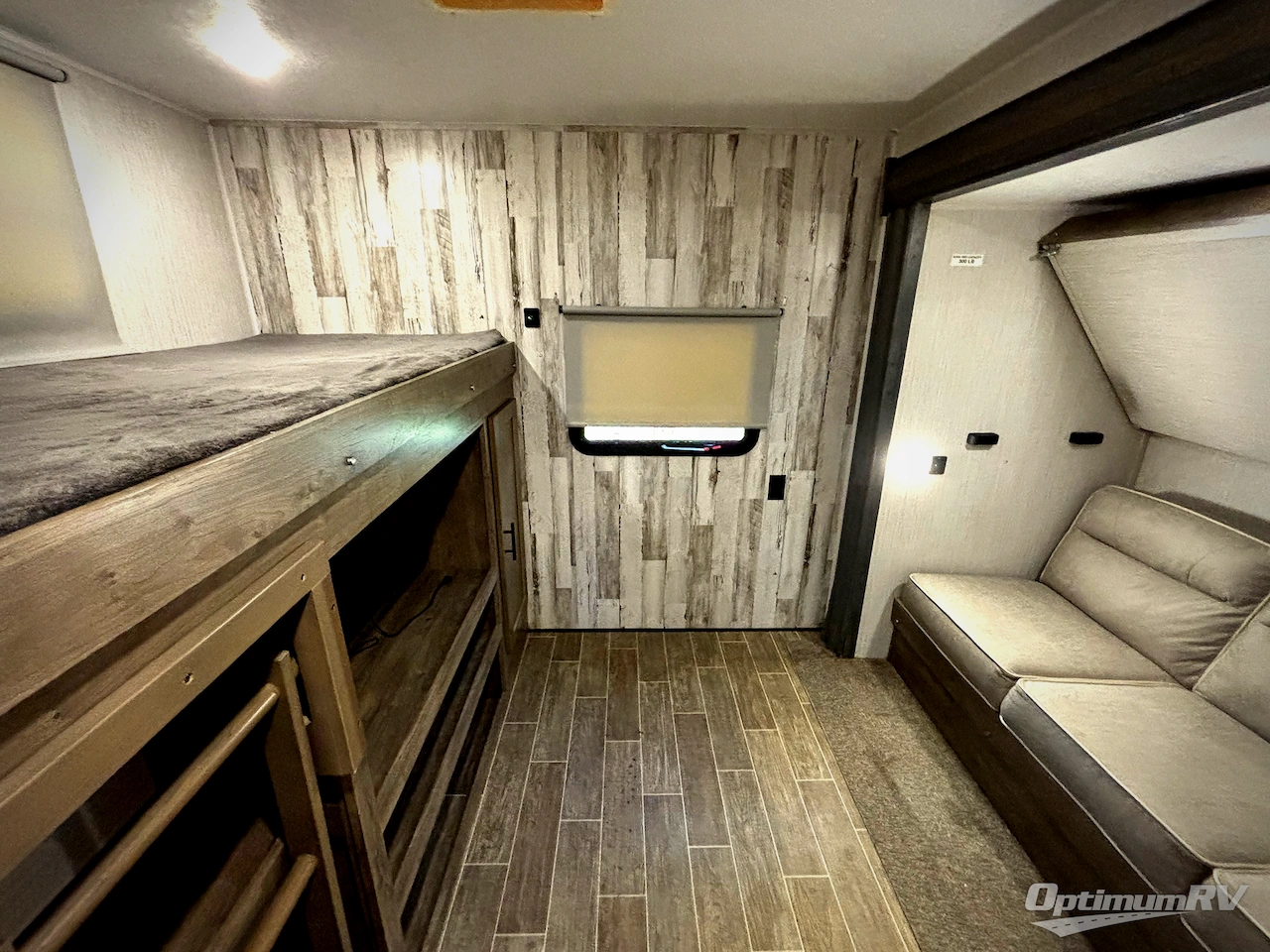 2021 Palomino Puma 32BHDB Photo 17