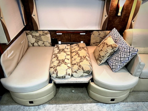 2012 Tiffin Allegro 34 TGA RV Photo 2