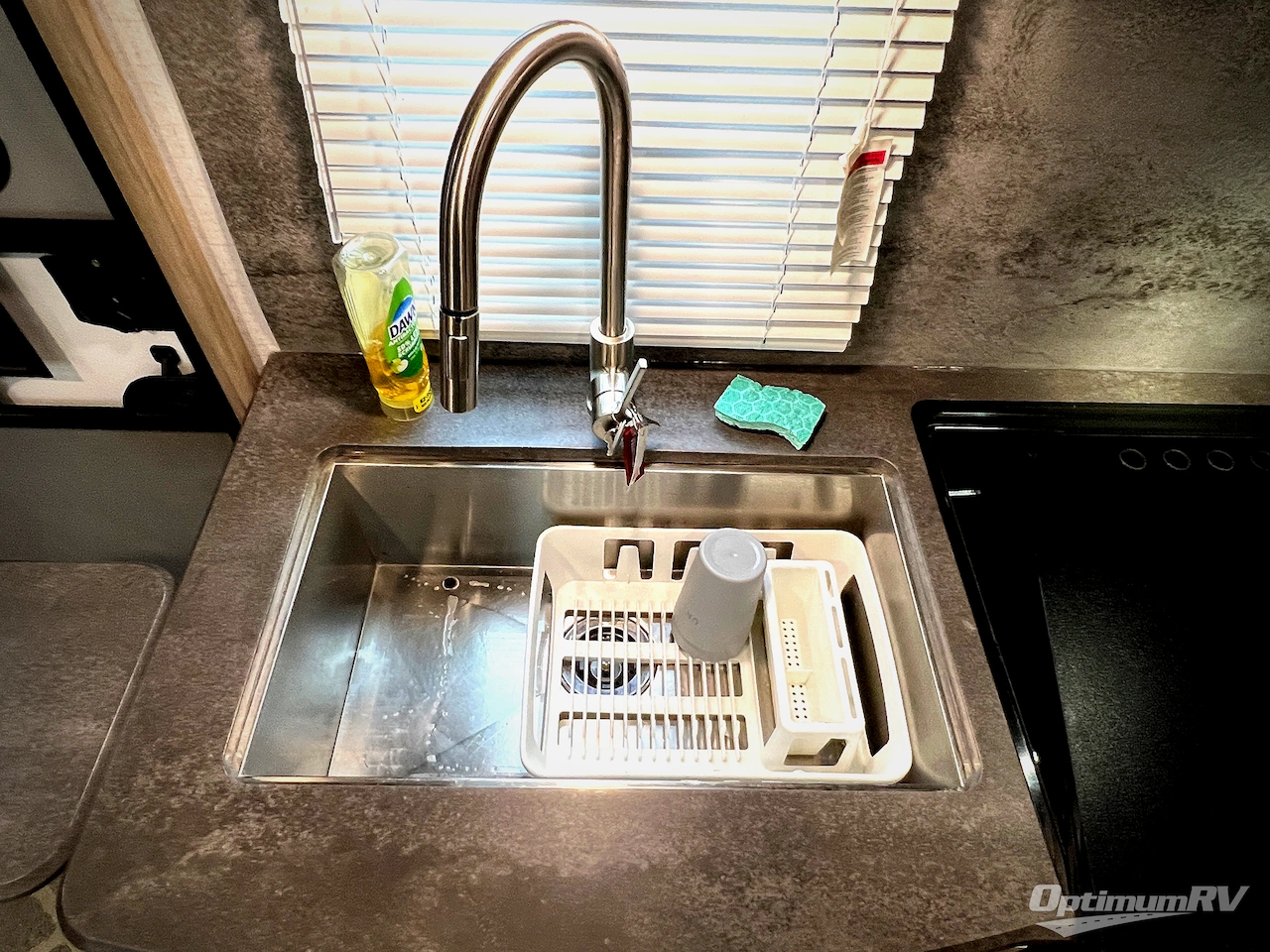 2021 Winnebago Towables Micro Minnie 2108DS Photo 16