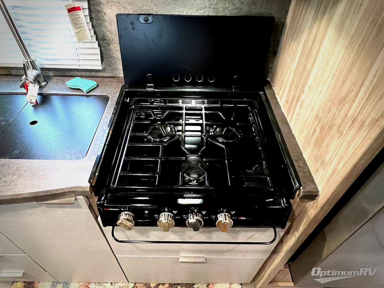 2021 Winnebago Towables Micro Minnie 2108DS Photo 17