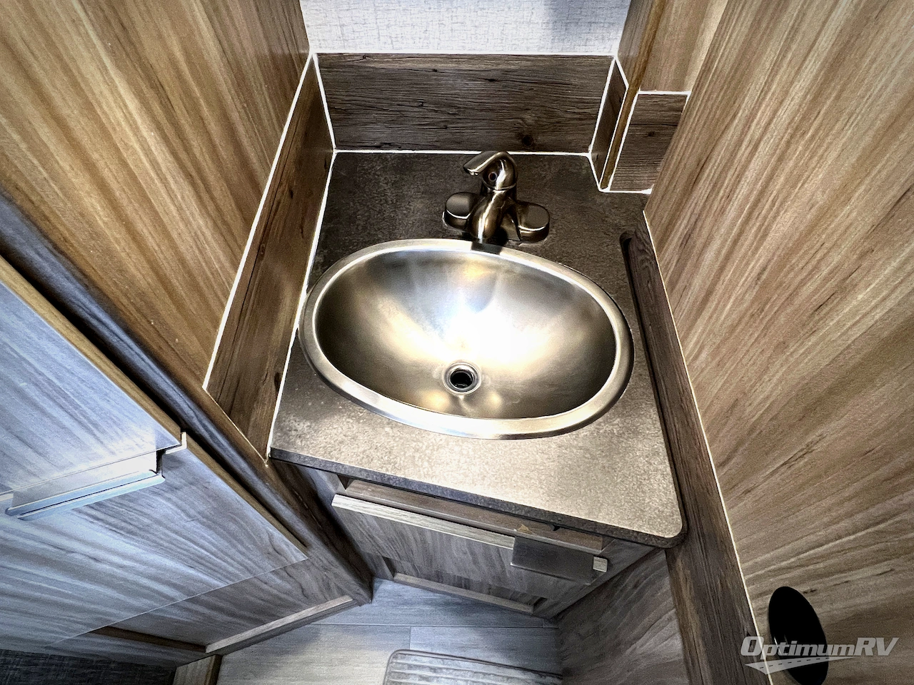 2021 Winnebago Towables Micro Minnie 2108DS Photo 23