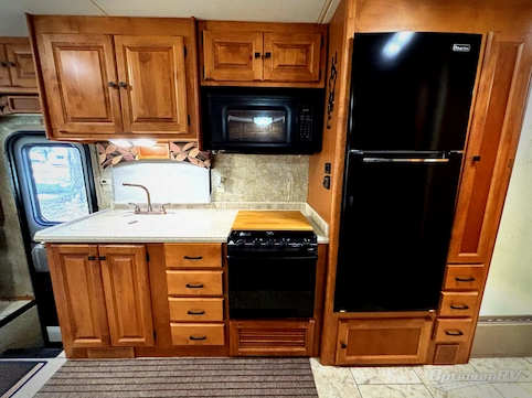 2011 Tiffin Allegro 32 BA RV Photo 2