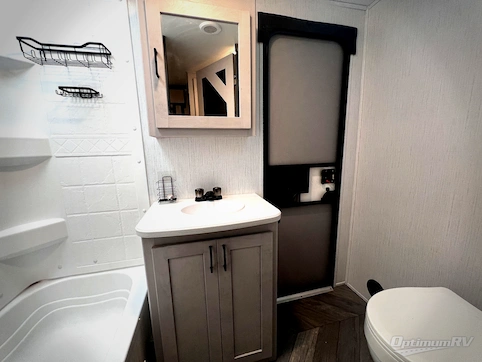 2023 Heartland Mallard 33 RV Photo 4