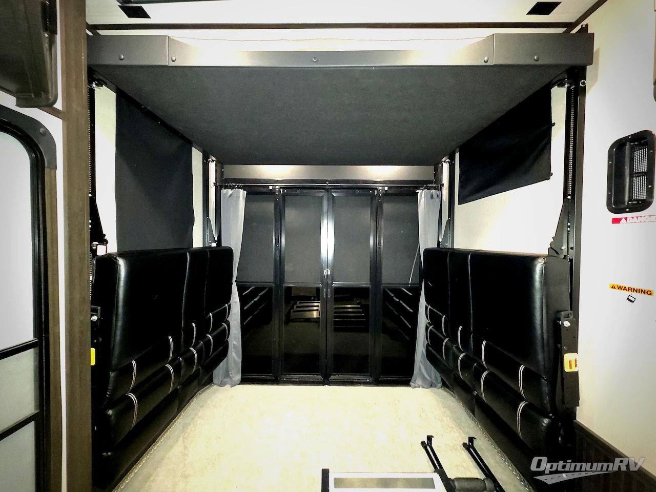 2018 Forest River XLR Thunderbolt 422AMP Photo 13