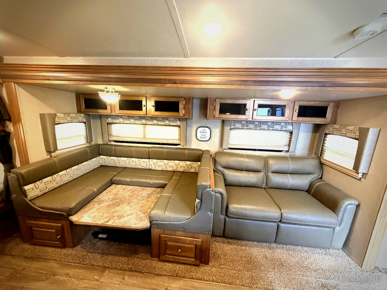 2018 Forest River Flagstaff Super Lite 27BEWS Photo 7