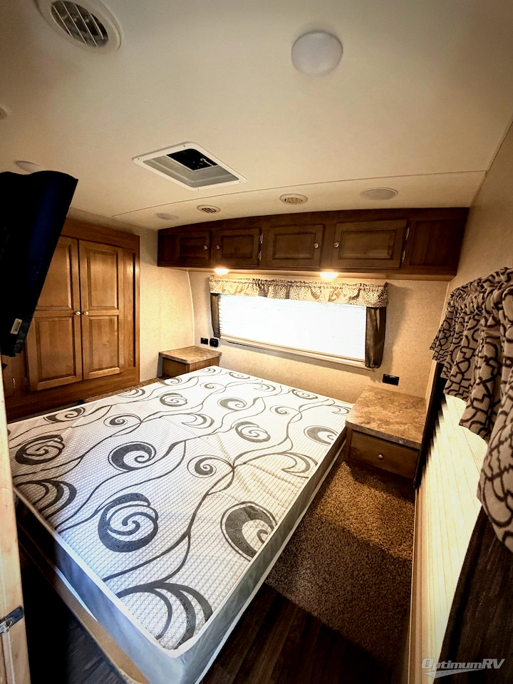 2018 Forest River Flagstaff Super Lite 27BEWS Photo 13