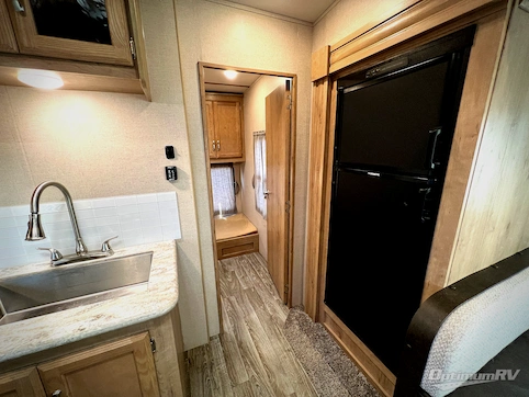 2020 Winnebago Towables Minnie Plus 29RBH RV Photo 2