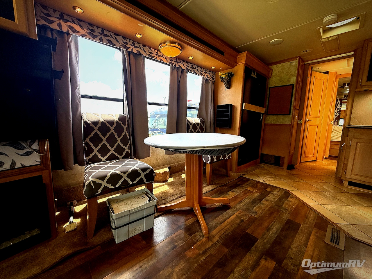 2006 National RV Tradewinds 40E Photo 12