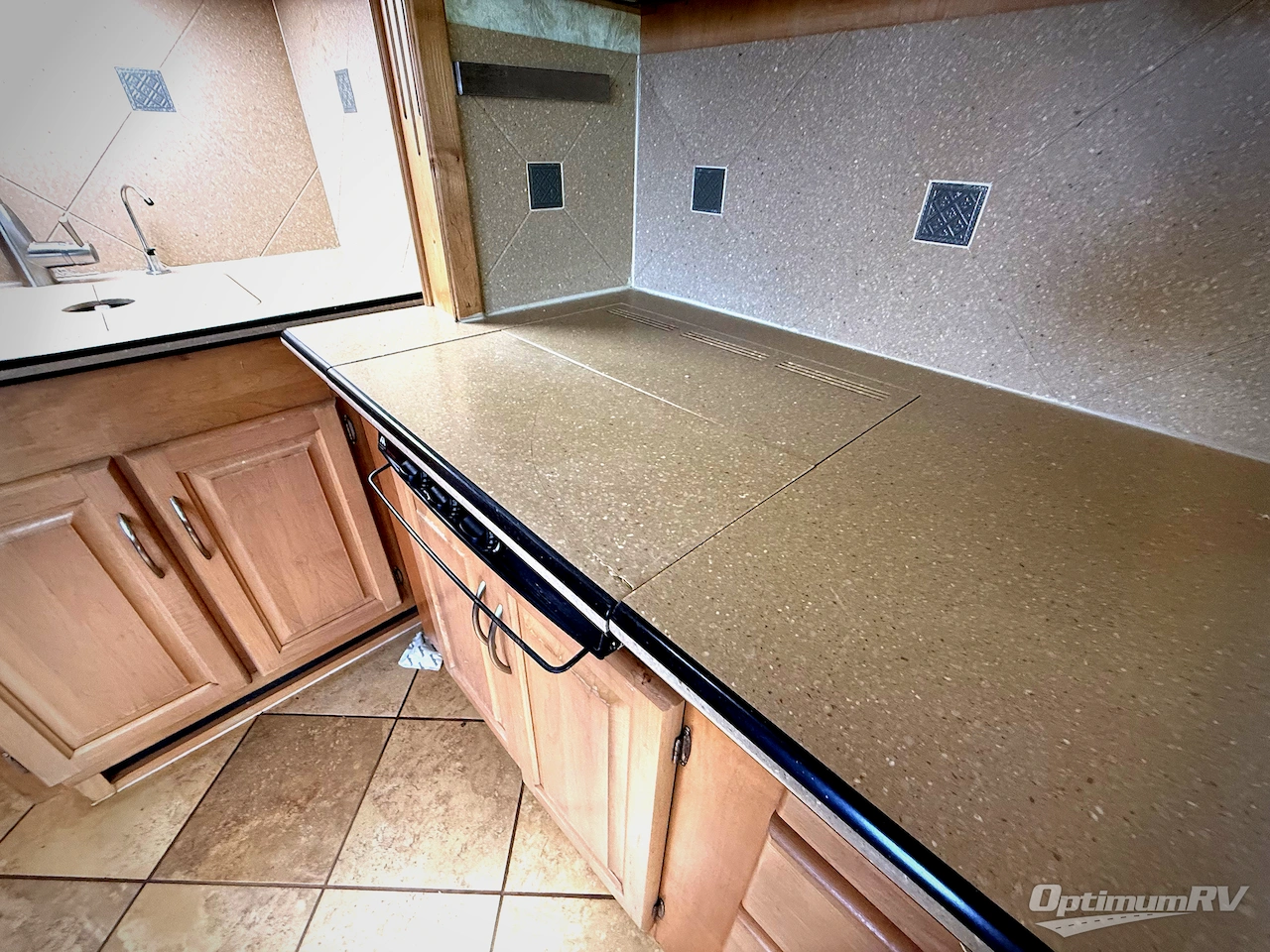 2006 National RV Tradewinds 40E Photo 16