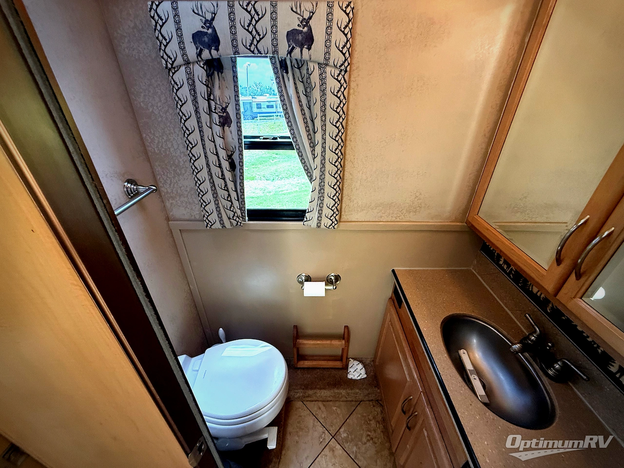 2006 National RV Tradewinds 40E Photo 23