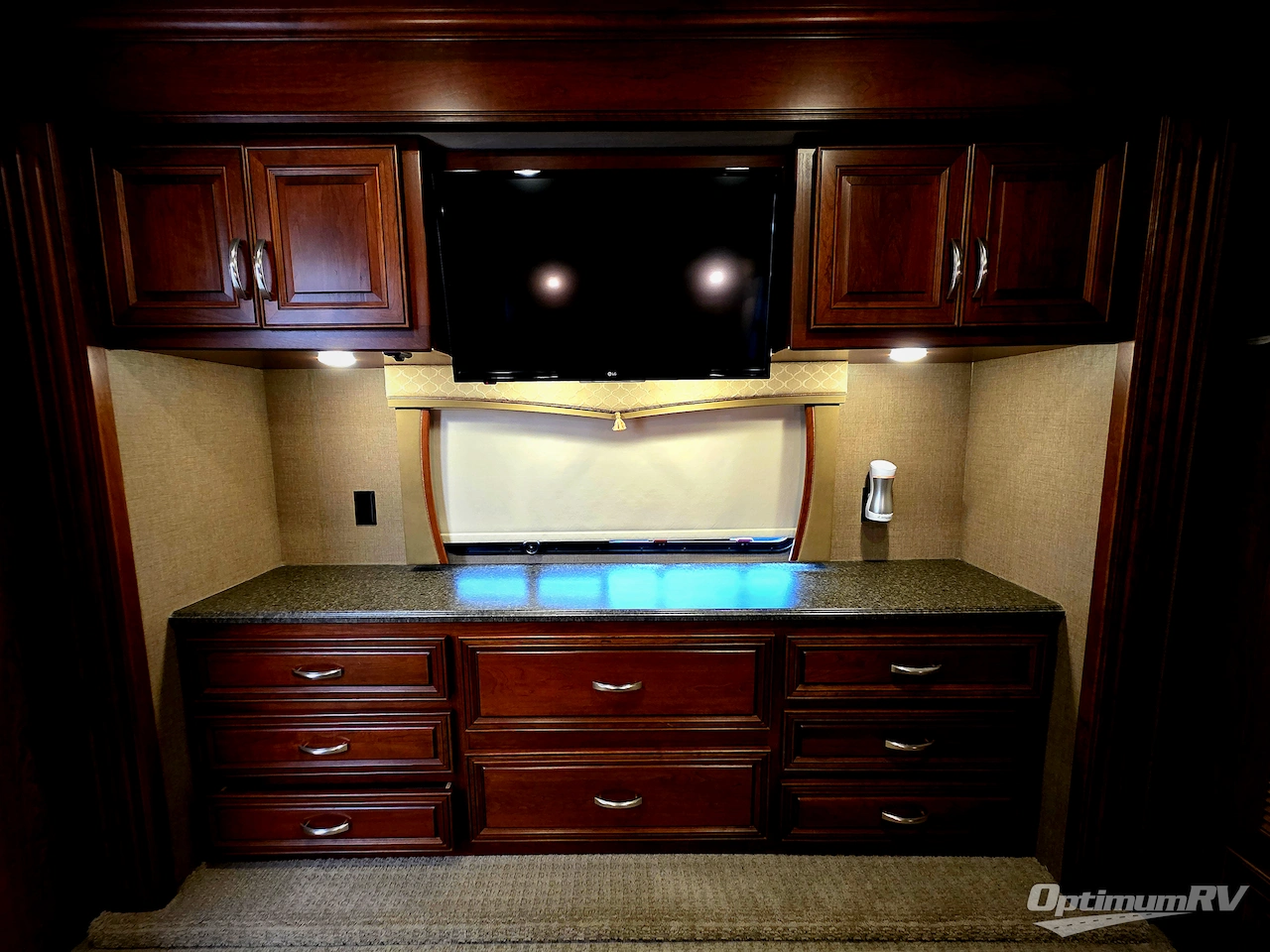 2016 Forest River Berkshire XL 40A Photo 19