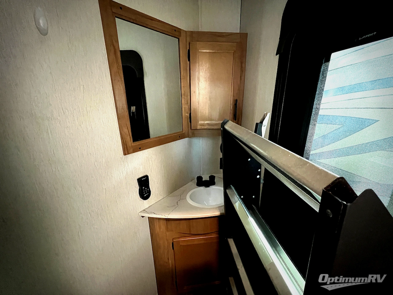 2023 Forest River Cherokee Arctic Wolf Suite 3770 Photo 17