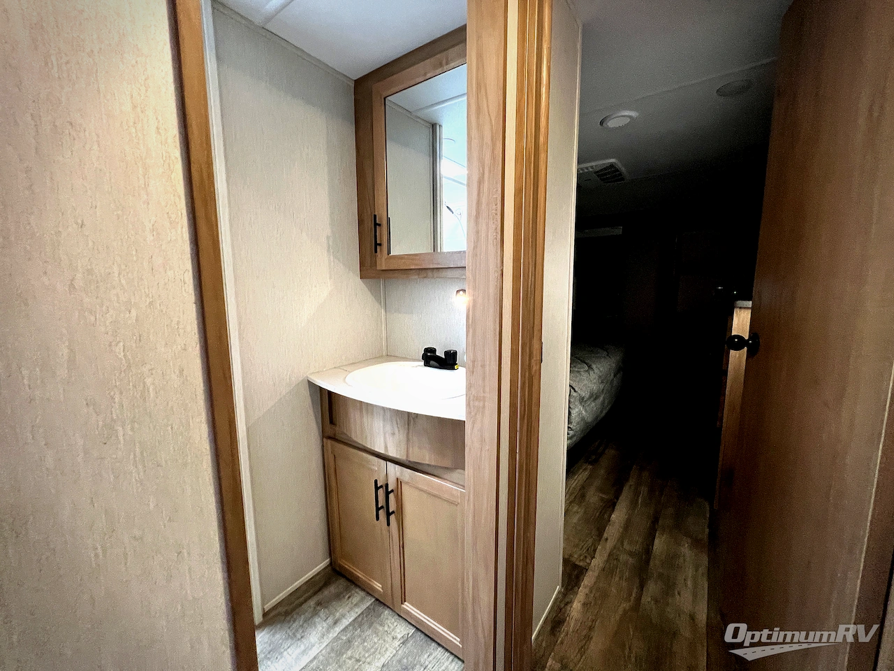 2023 Forest River Cherokee Arctic Wolf Suite 3770 Photo 24