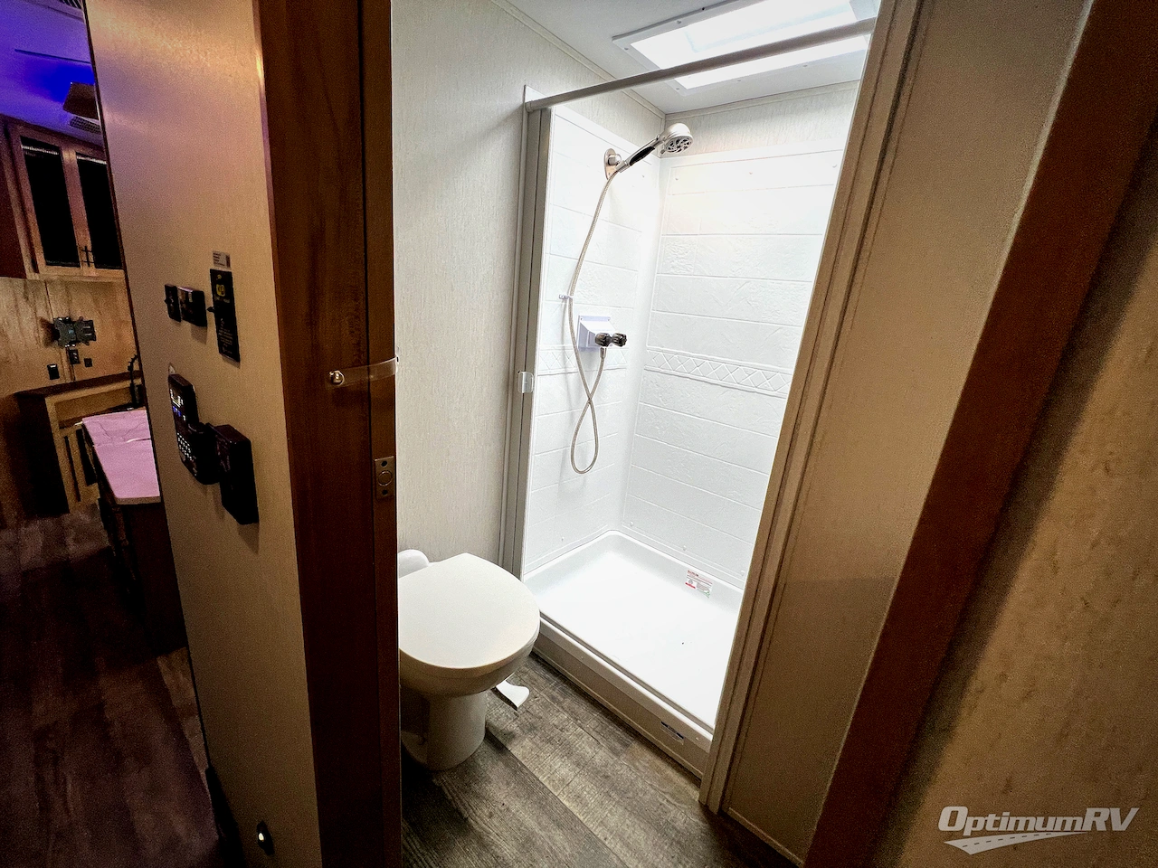 2023 Forest River Cherokee Arctic Wolf Suite 3770 Photo 25