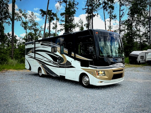 Used 2013 Thor Windsport 32A Featured Photo