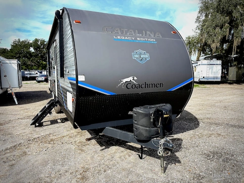 Used 2022 Coachmen Catalina Legacy 303QBCK Featured Photo