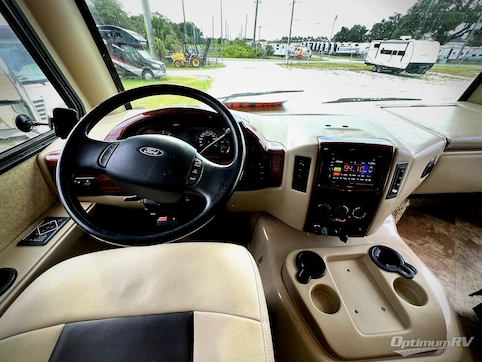 2016 Thor ACE 30.1 RV Photo 2