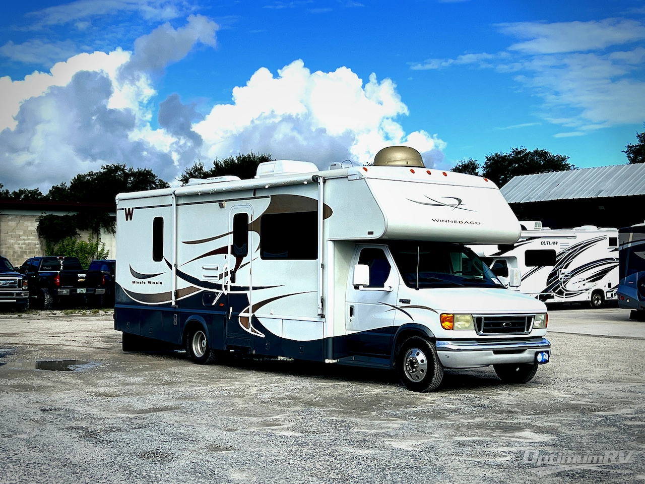 2005 Winnebago Minnie Winnie 30V Photo 1