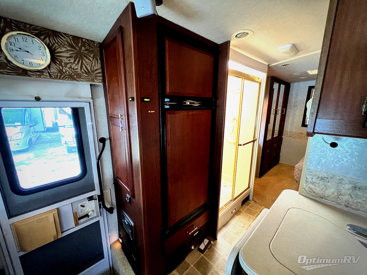 2005 Winnebago Minnie Winnie 30V Photo 11