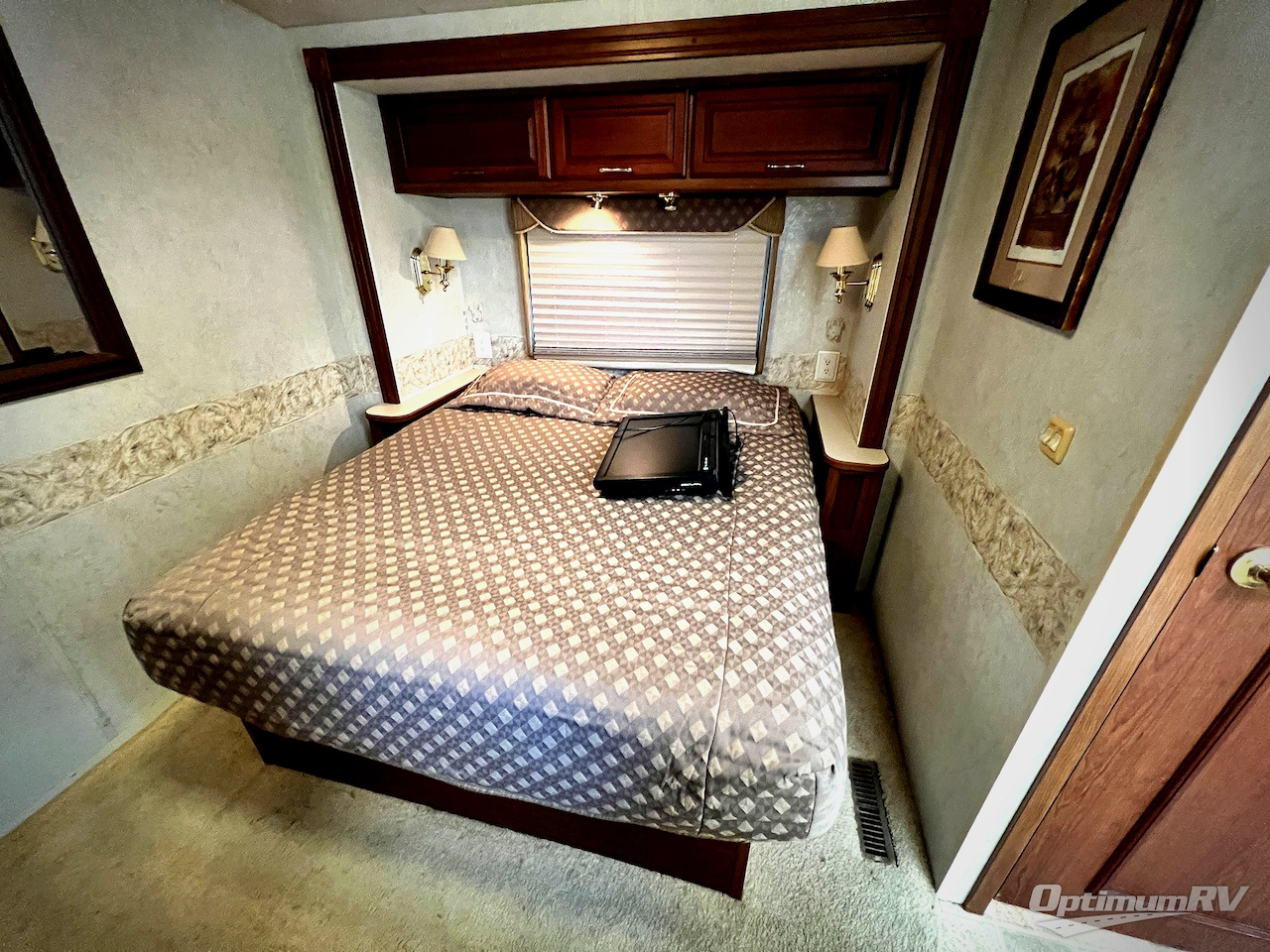2005 Winnebago Minnie Winnie 30V Photo 15