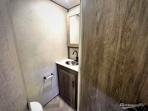 2021 Forest River Wildwood Heritage Glen Elite Series 36FL RV Photo 3