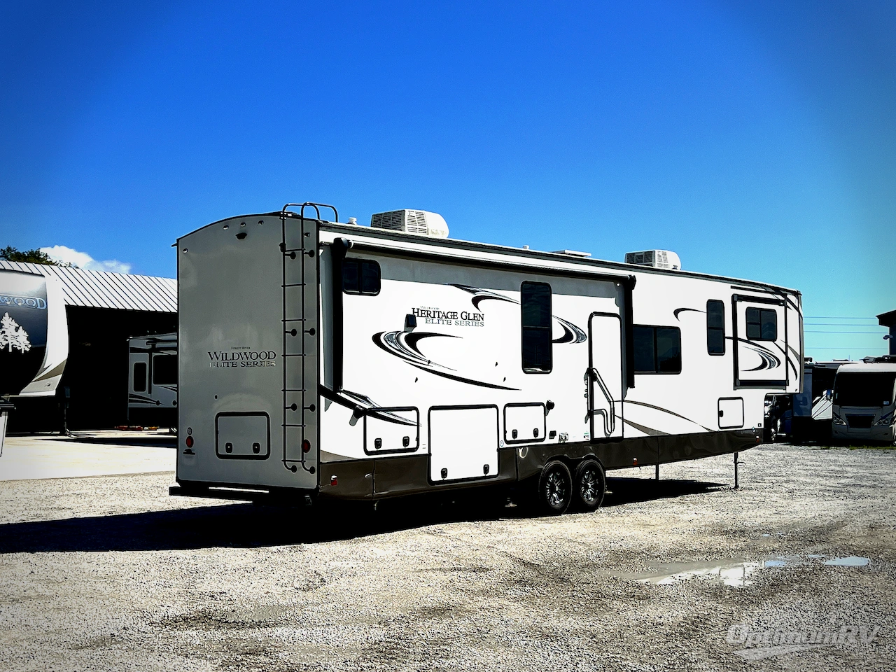 2021 Forest River Wildwood Heritage Glen Elite Series 36FL Photo 2