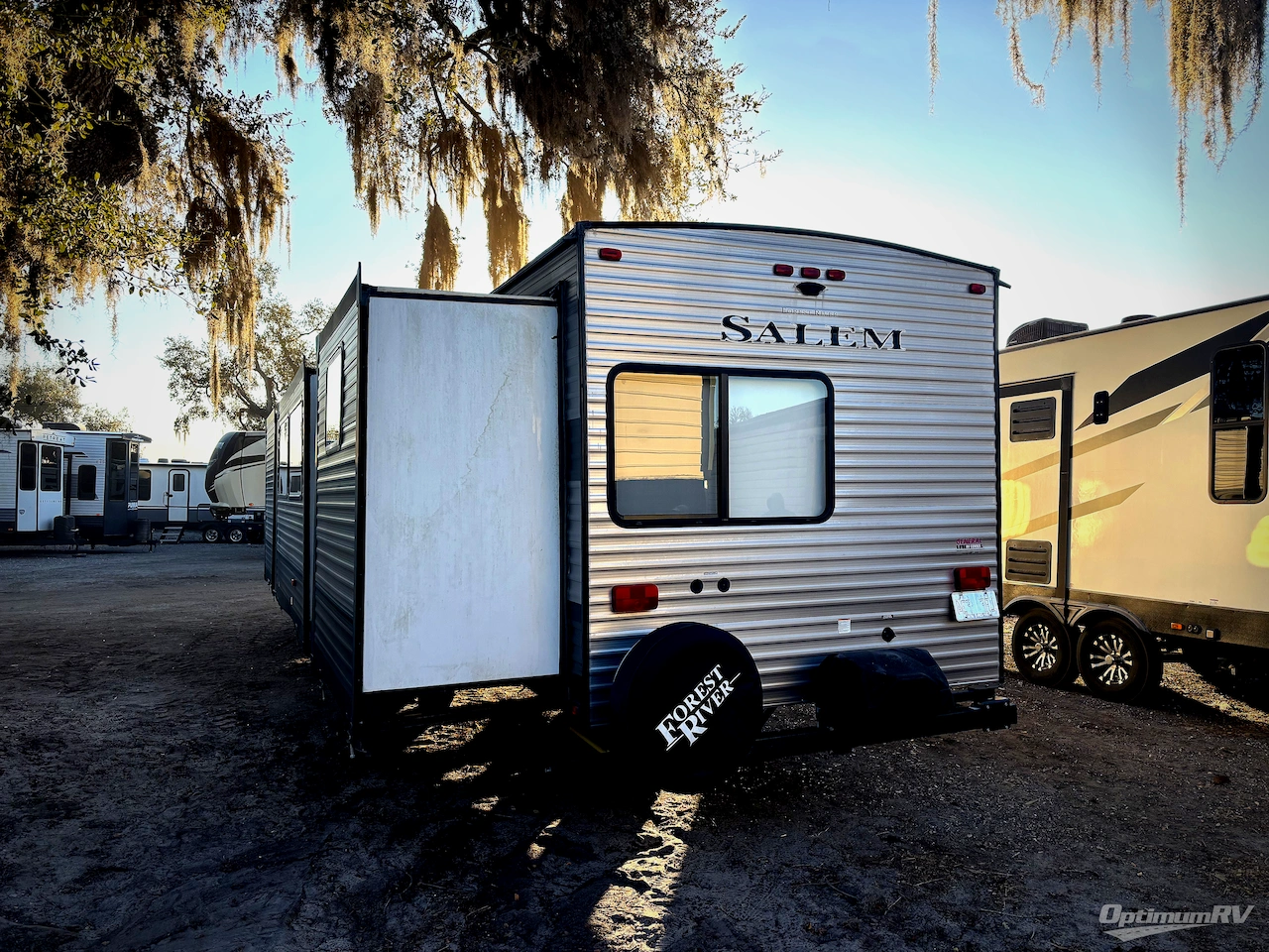 2020 Forest River Salem 33TS Photo 3