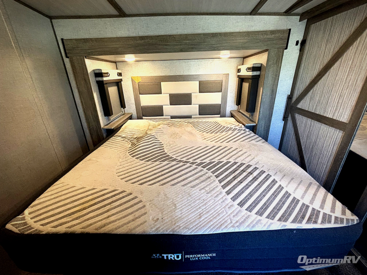 2021 Forest River Wildwood Heritage Glen 369BL Photo 18