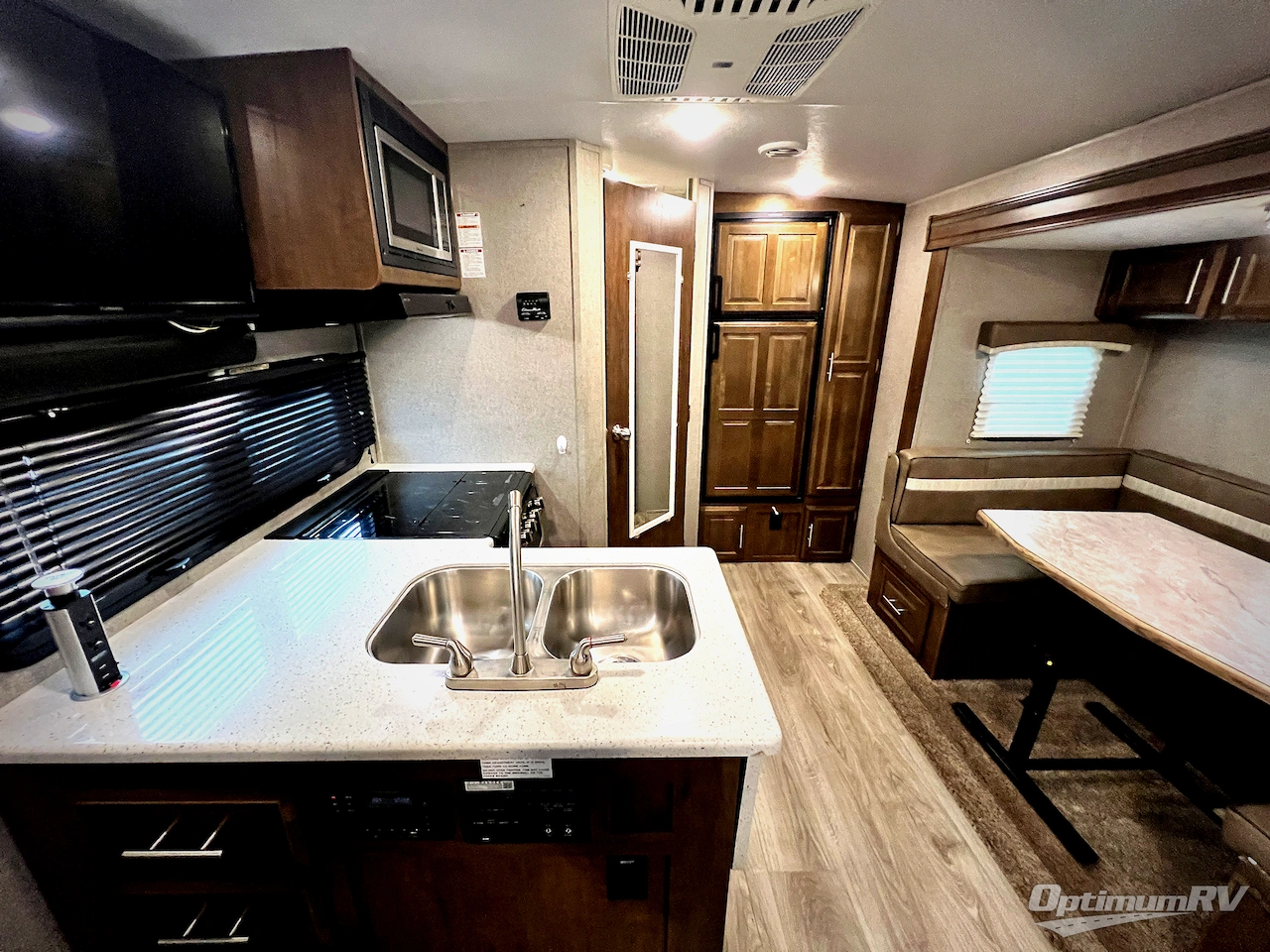 2020 Forest River Flagstaff Micro Lite 21DS Photo 4