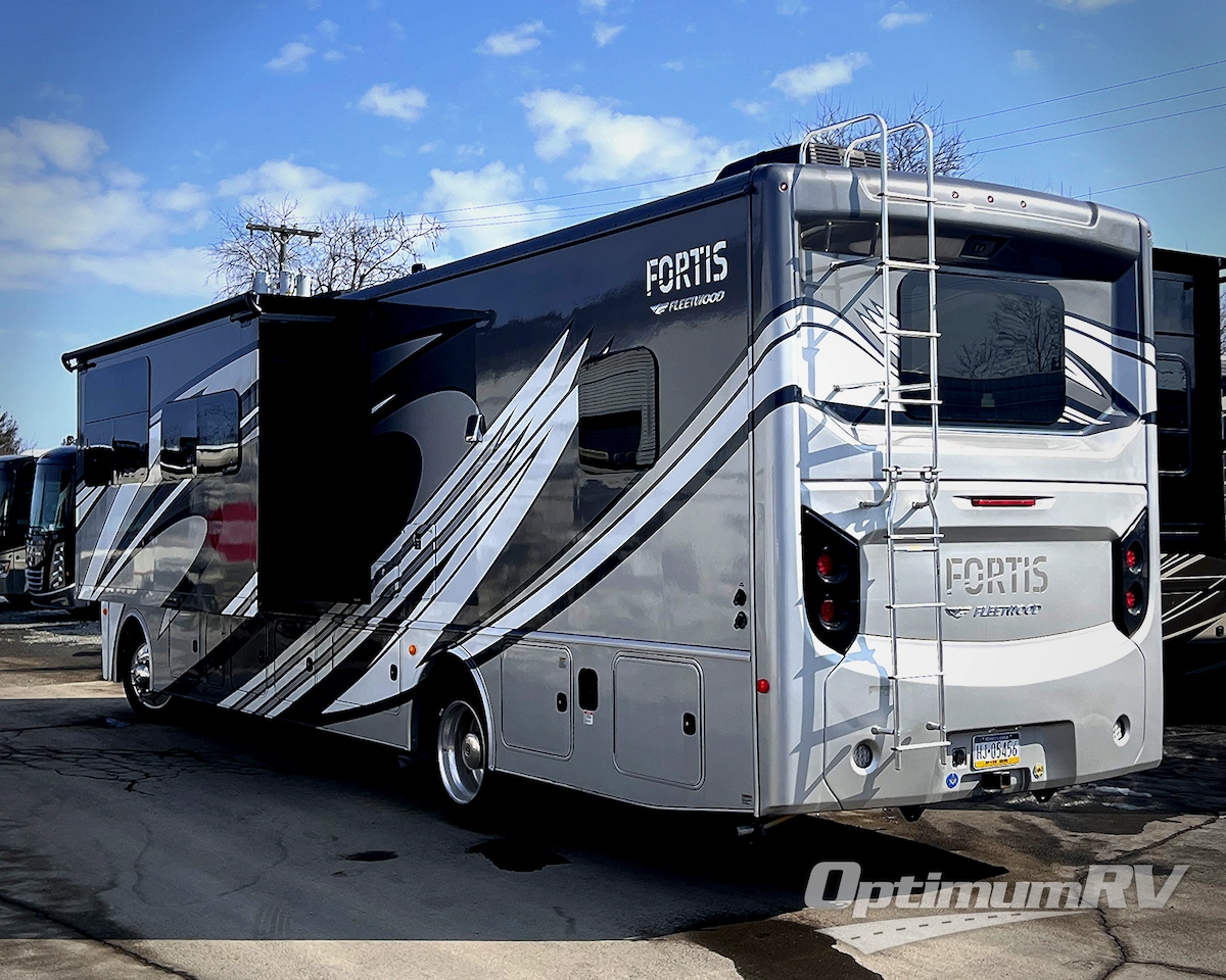 2023 Fleetwood Fortis 34MB Photo 3