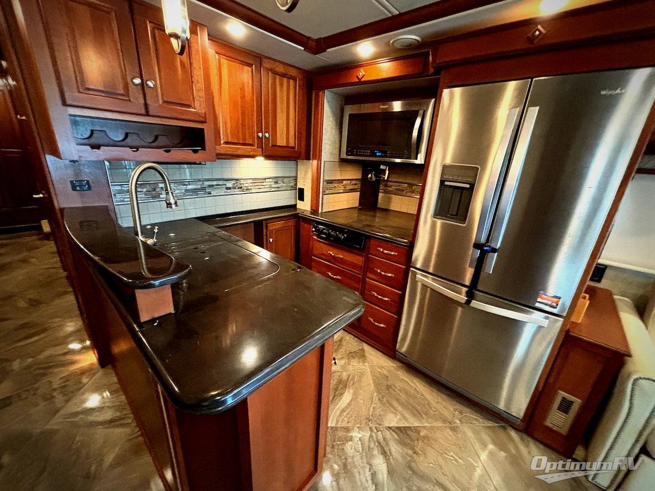 2016 Winnebago Journey 38P Photo 6