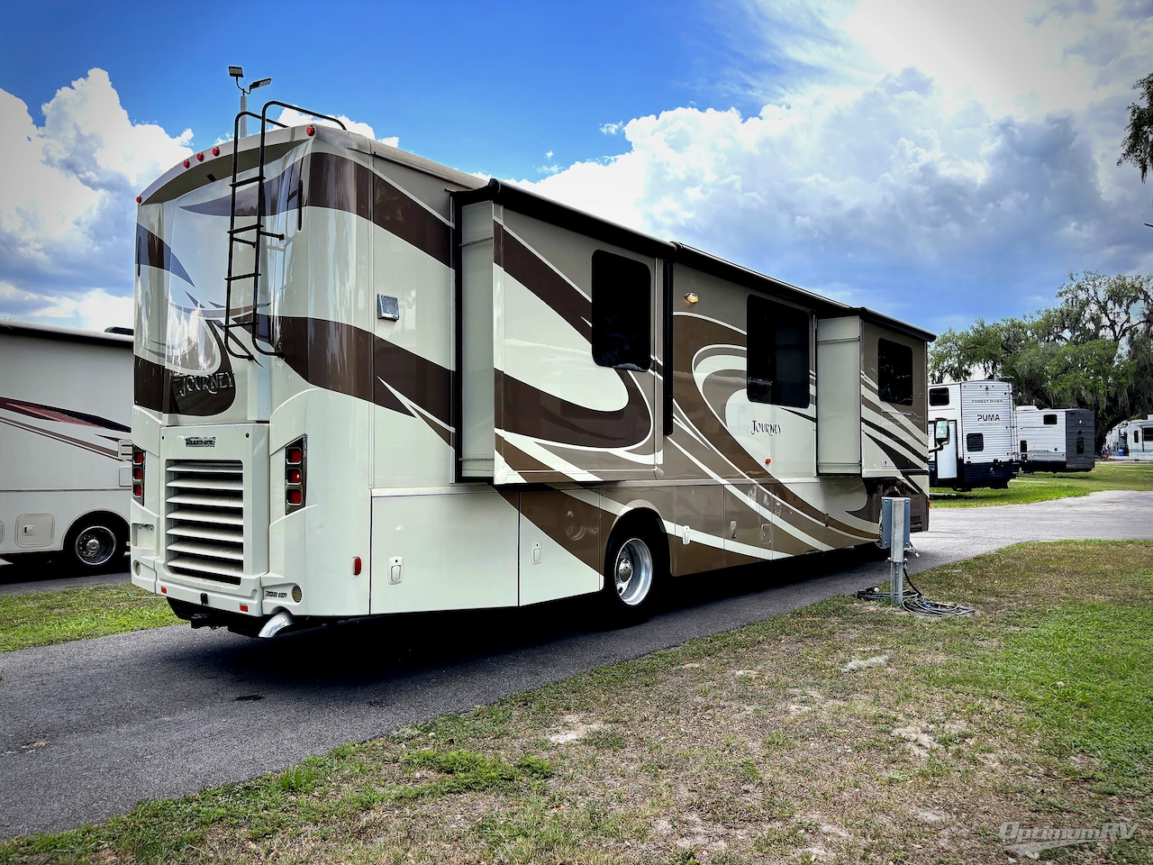 2016 Winnebago Journey 38P Photo 2