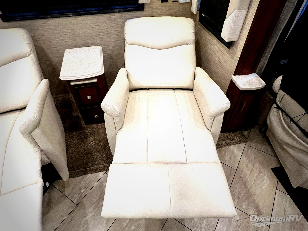 2017 Newmar Ventana LE 4037 Photo 21