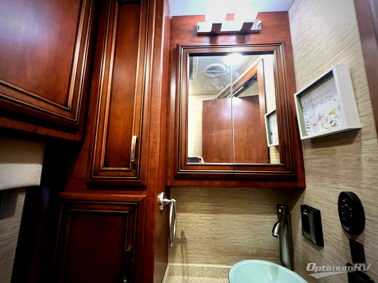 2017 Newmar Ventana LE 4037 Photo 40