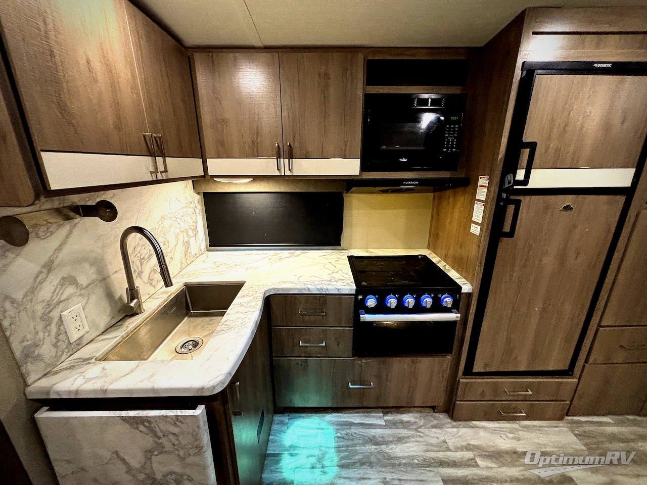 2021 Grand Design Imagine 2800BH Photo 6
