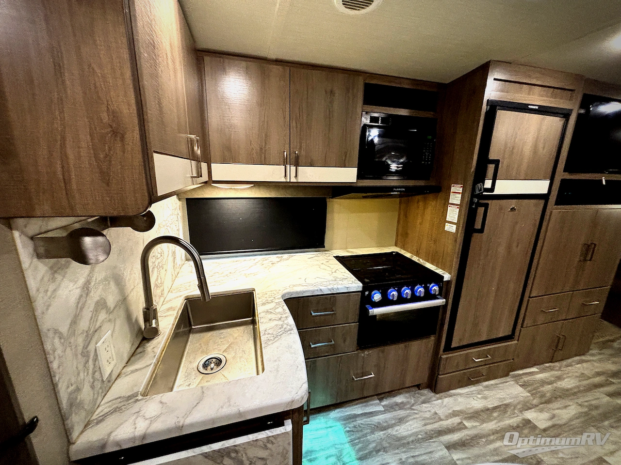 2021 Grand Design Imagine 2800BH Photo 8