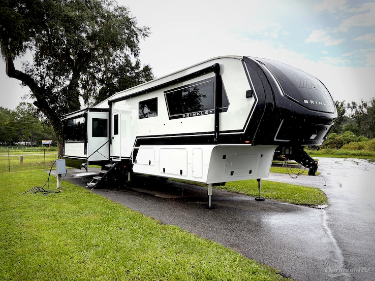 2025 Brinkley Model Z 3610 RV Photo 1