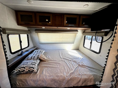 2022 Forest River No Boundaries NB19.8 RV Photo 4