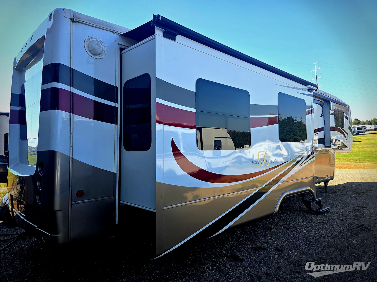 2014 DRV Luxury Suites Mobile Suites 38SKSB3 Photo 2