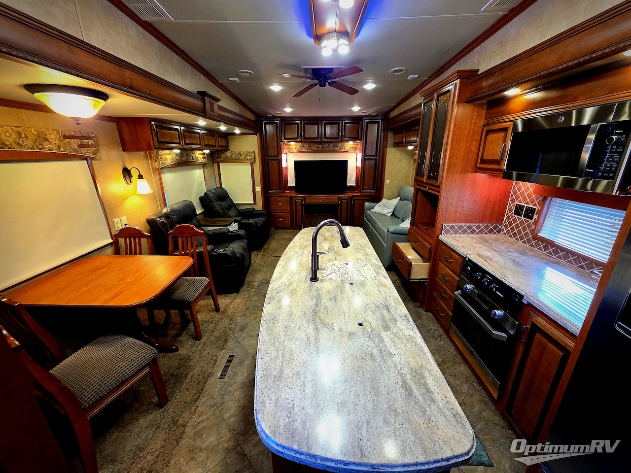 2014 DRV Luxury Suites Mobile Suites 38SKSB3 Photo 4