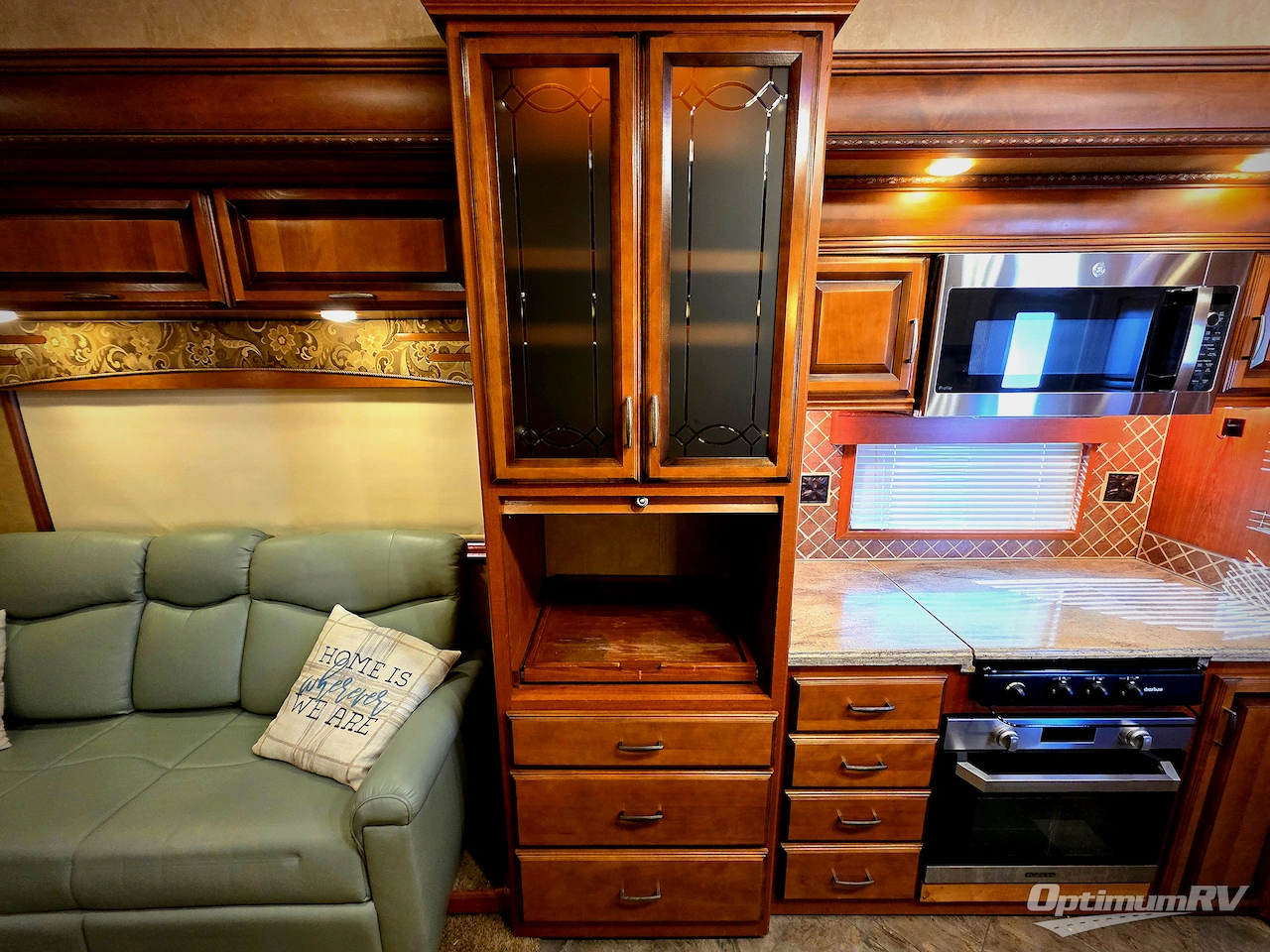 2014 DRV Luxury Suites Mobile Suites 38SKSB3 Photo 11